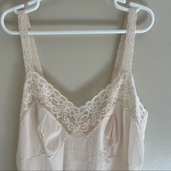 70S Dress Slip 34 French Maid Cream Vintage Lace Slip, Size S/M - Picture 3 of 8
